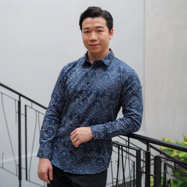 Men's Long-Sleeved Batik Shirt - Navy Anyam
